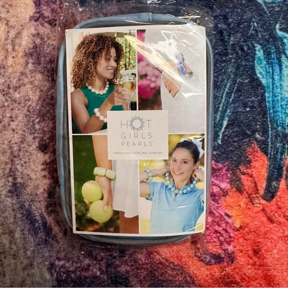 💜 Hot Girl Pearls - Freezable Cooling Necklace NWT - Picture 3 of 6